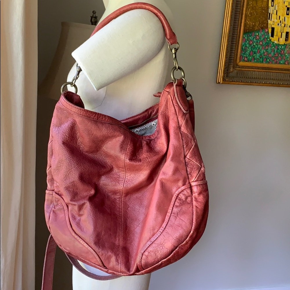 Handbag - Picture 2 of 4